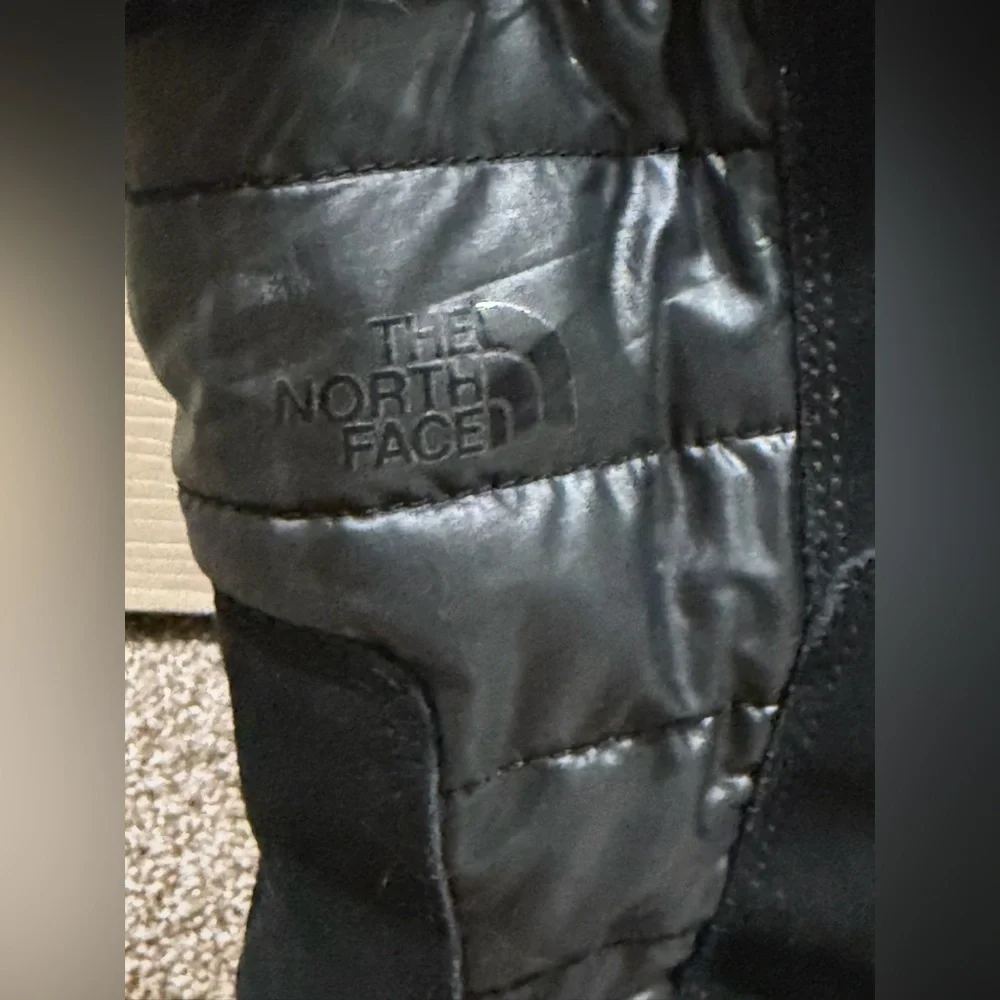 The North Face Boots Womens Size 8.5 Black Winter Snow Fur Waterproof 200g A0Z3